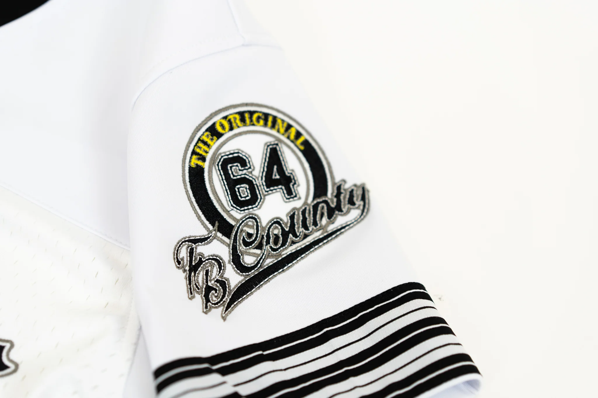 FB County Womens Football Classic Signature Jersey - Image 17